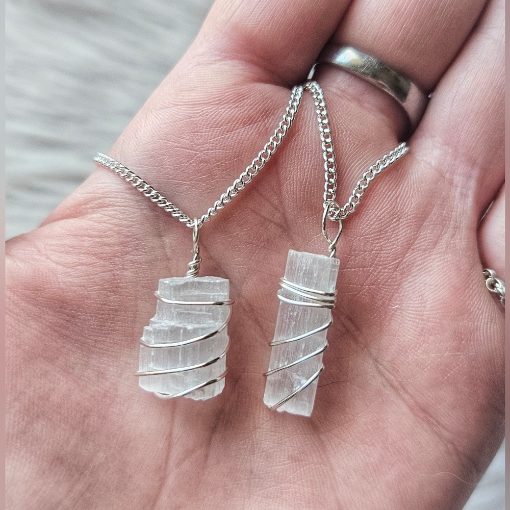 Dainty 925 Selenite Necklace
